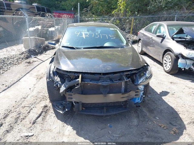 1G1ZD5ST1PF218528 Chevrolet lfv