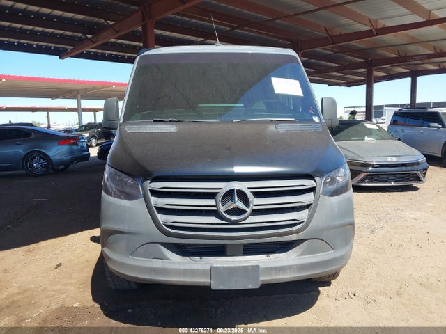 W1W4DBHYXNT084530 Mercedes-Benz Sprinter 2500 Standard Roof I4 Diesel
