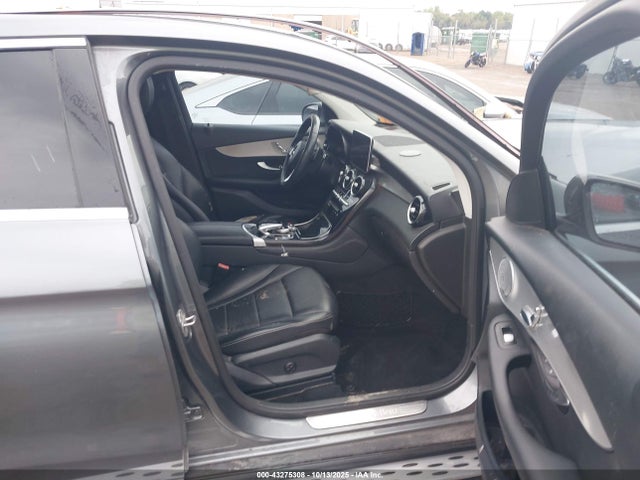 2017 MERCEDES-BENZ GLC 300 COUPE WDC0J4KB2HF196223 Photo 4