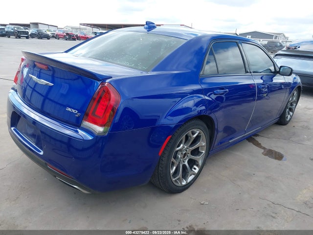 Chrysler 2018 2018 2C3CCABG7JH243858 Image 4