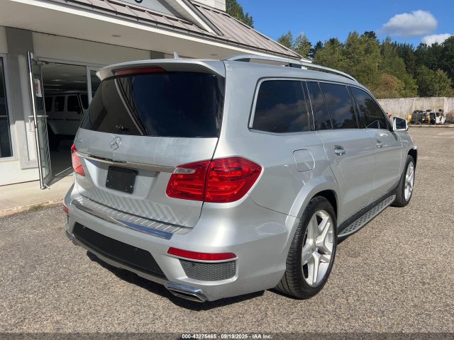 2016 MERCEDES-BENZ GL 4JGDF7DE5GA700076 Photo 3