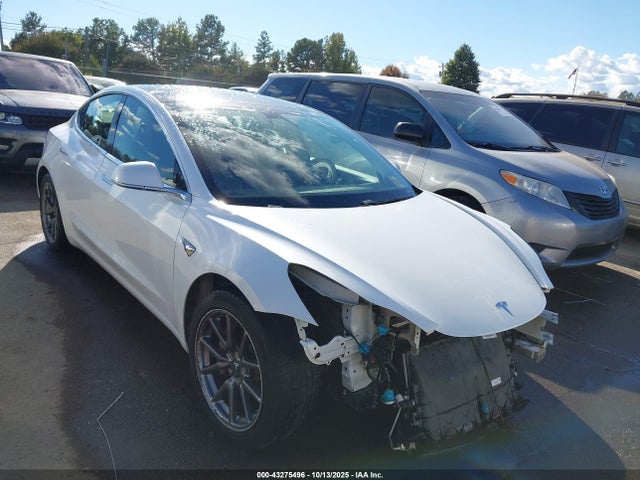 2019 TESLA MODEL 3 5YJ3E1EA0KF415992 Photo 0