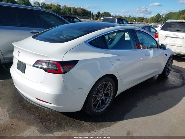 2019 TESLA MODEL 3 5YJ3E1EA0KF415992 Photo 3