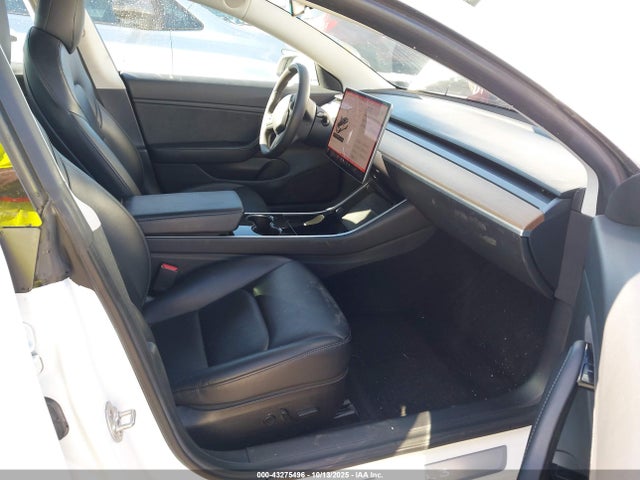 2019 TESLA MODEL 3 5YJ3E1EA0KF415992 Photo 4