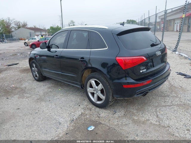 2012 AUDI Q5 WA1DKAFP4CA136095 Photo 2