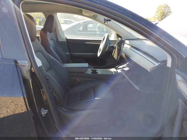 2023 TESLA MODEL Y 7SAYGDEE2PF851838 Photo 4