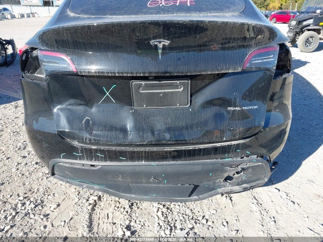 2023 TESLA MODEL Y 7SAYGDEE2PF851838 Photo 5