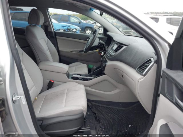 2018 HYUNDAI TUCSON KM8J2CA48JU818227 Photo 4