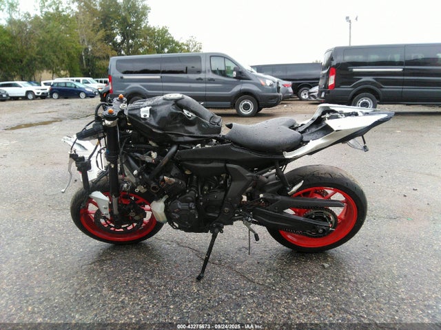 JYARM38E2PA006234 Yamaha Yzf690