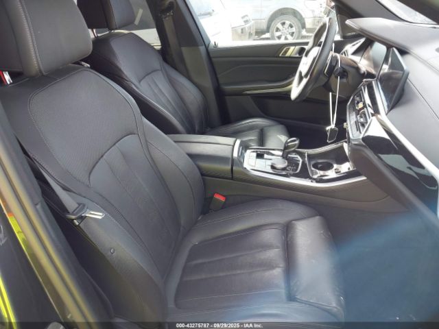 2020 BMW X5 5UXJU4C00L9C82864 Photo 4