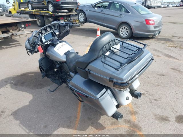 2019 HARLEY-DAVIDSON FLHTKSE 1HD1TEH12KB958603 Photo 2