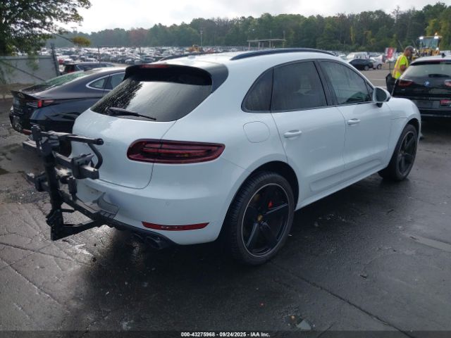 2017 PORSCHE MACAN WP1AF2A50HLB61143 Photo 3