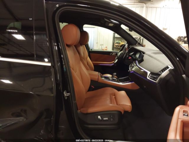 2019 BMW X5 5UXCR6C58KLK83888 Photo 4