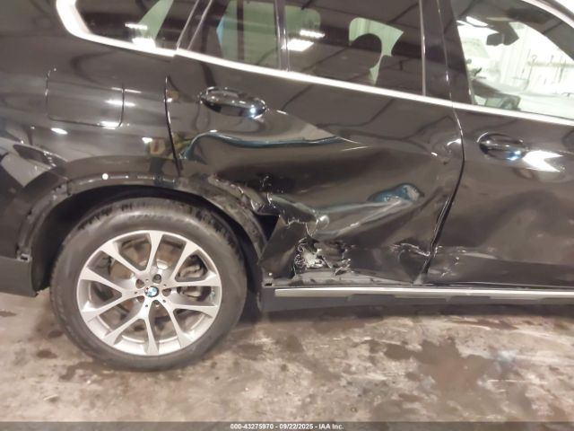 2019 BMW X5 5UXCR6C58KLK83888 Photo 5