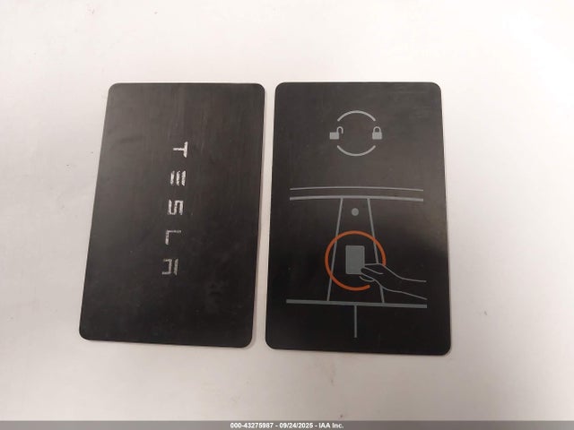 2023 TESLA MODEL Y 7SAYGDEE3PF957974 Photo 10