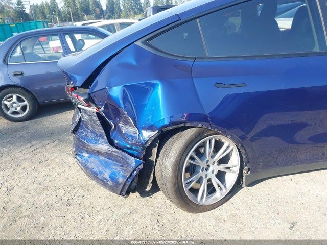2023 TESLA MODEL Y 7SAYGDEE3PF957974 Photo 5