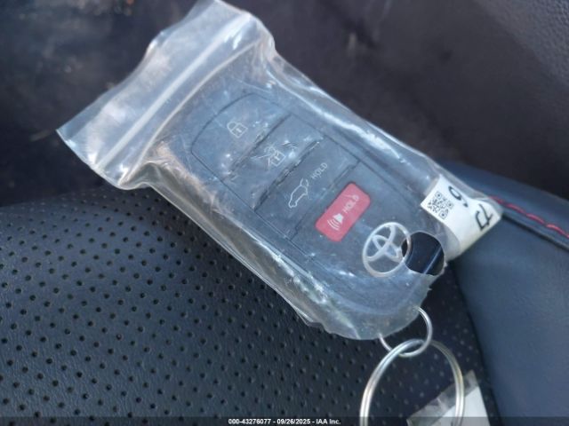 2024 TOYOTA PRIUS PRIME JTDACACU8R3026440 Photo 10