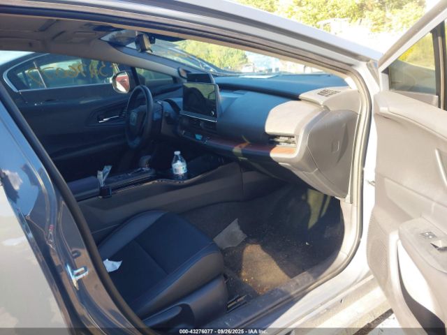 2024 TOYOTA PRIUS PRIME JTDACACU8R3026440 Photo 4