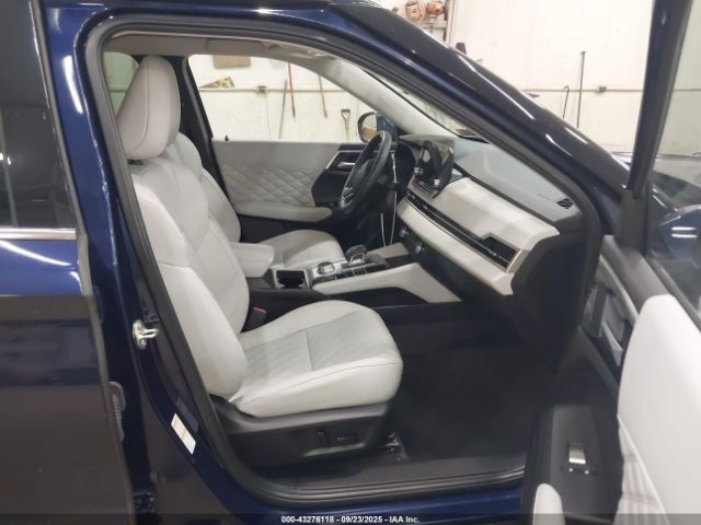 2023 MITSUBISHI OUTLANDER JA4J4VA86PZ019551 Photo 4