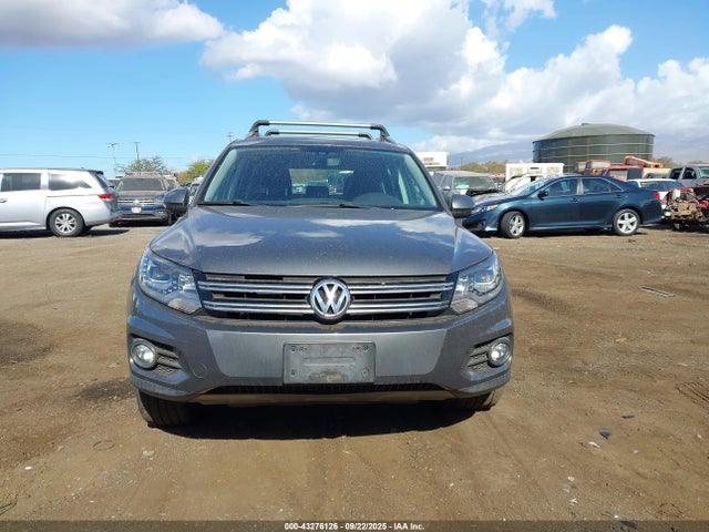 WVGVV7AX9HK038527 Volkswagen Tiguan 2.0t Sel