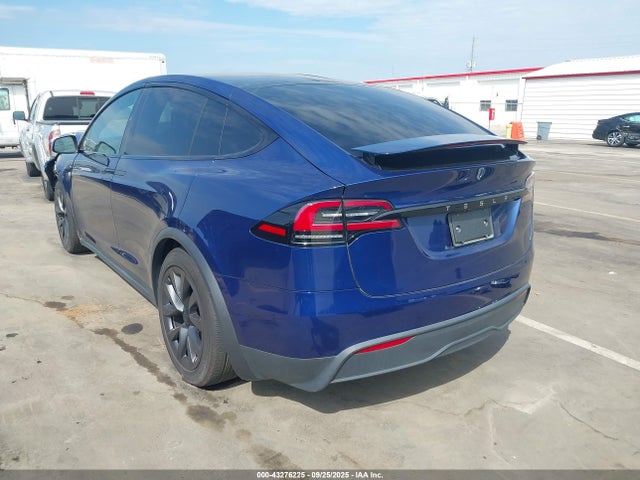 2023 TESLA MODEL X 7SAXCAE51PF419506 Photo 2