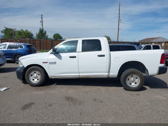 Продаж на аукціоні авто 2018 Ram 1500 Tradesman  4x2 5'7 Box, vin: 1C6RR6KM0JS278331, номер лоту: 43276321
