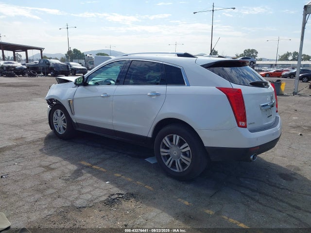 2014 CADILLAC SRX 3GYFNBE36ES564577 Photo 2