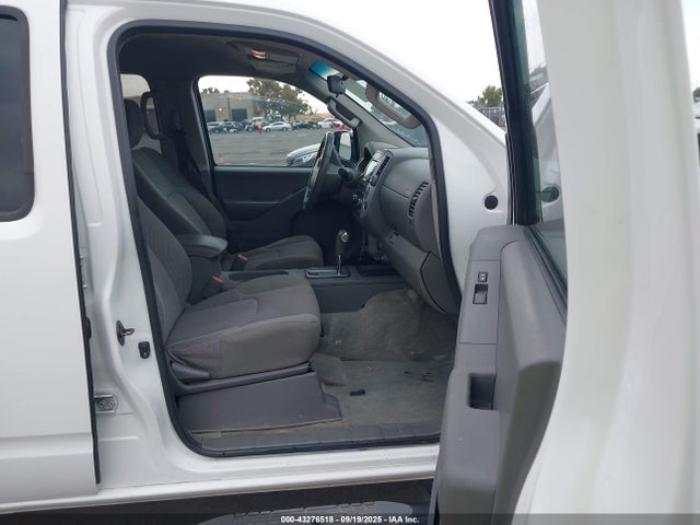 Nissan 2015 2015 1N6AD0ER4FN751322 Image 5