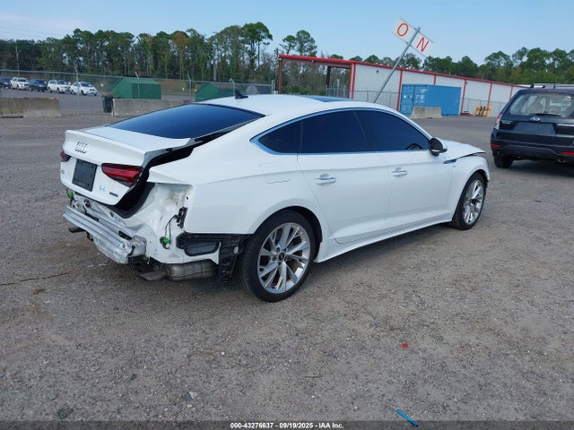 2022 AUDI A5 SPORTBACK WAUABCF57NA029755 Photo 3