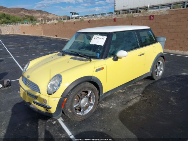 2002 MINI COOPER WMWRC33412TE10094 Photo 1