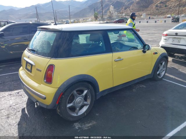 2002 MINI COOPER WMWRC33412TE10094 Photo 3