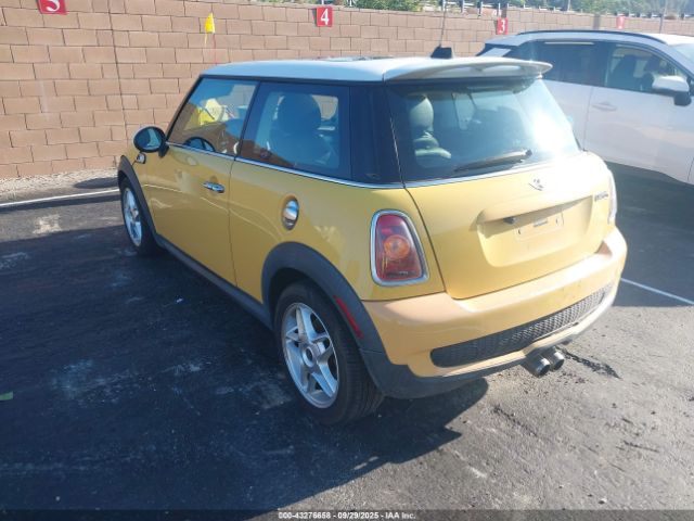 2009 MINI COOPER S WMWMF73559TV39707 Photo 2