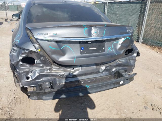 2019 MERCEDES-BENZ AMG E 53 WDDZF6BB4KA566138 Photo 5