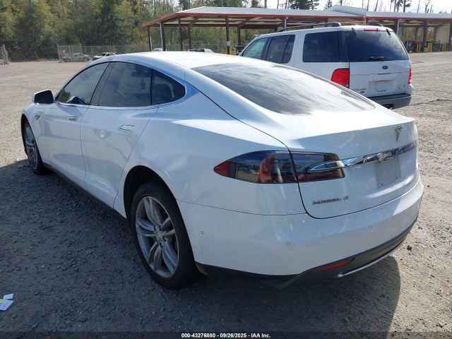 2014 TESLA MODEL S 5YJSA1H1XEFP53679 Photo 2