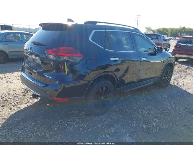 5N1AT2MV4HC825610 Nissan 2017