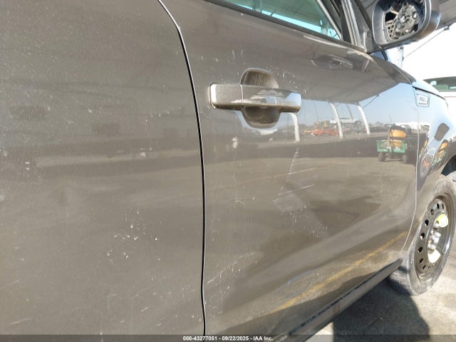 KNDJN2A2XJ7606576 KIA g