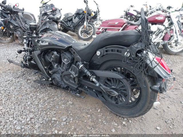 INDIAN MOTORCYCLE CO. 2021 2021 56KMSB112M3173922 Image 3