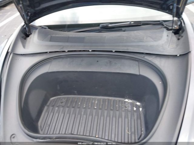 2024 TESLA MODEL 3 5YJ3E1EA2RF743635 Photo 9