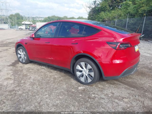 2023 TESLA MODEL Y 7SAYGDEE5PA186110 Photo 2