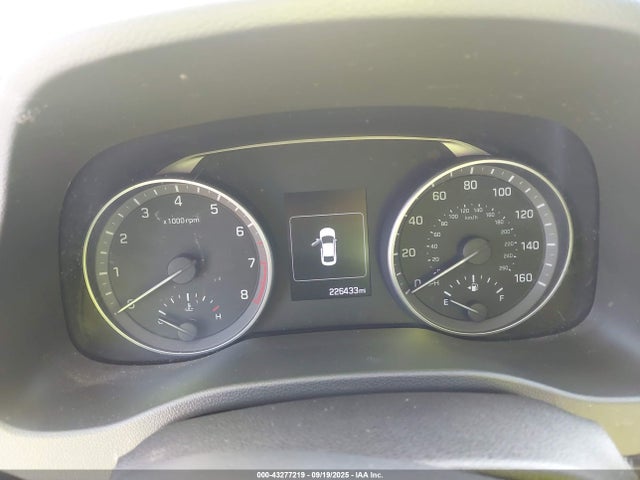 5NPD84LF8HH084486 Hyundai Elantra