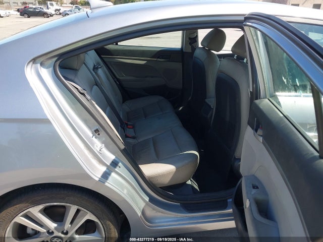 5NPD84LF8HH084486 Hyundai Elantra