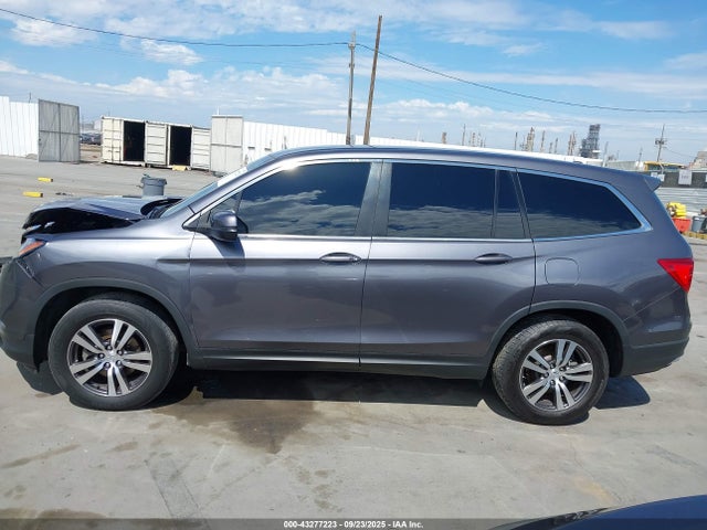 Honda j35y6 2018 5FNYF5H33JB019612 Image 15