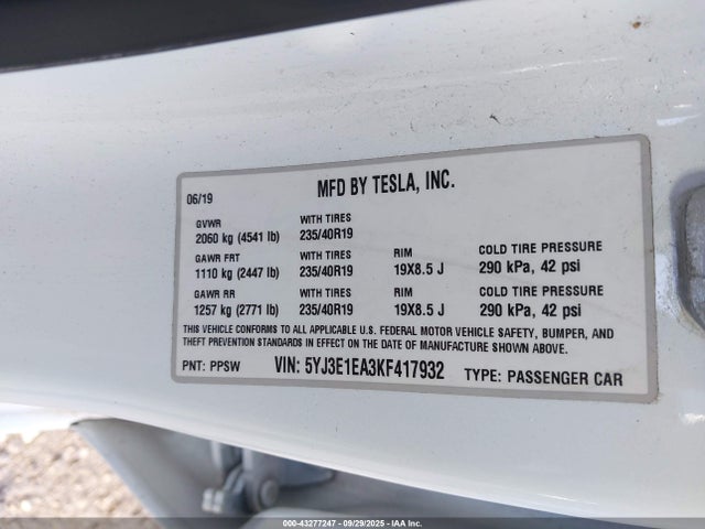 2019 TESLA MODEL 3 5YJ3E1EA3KF417932 Photo 8