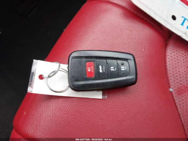 2019 TOYOTA CAMRY 4T1B61HK1KU823093 Photo 10