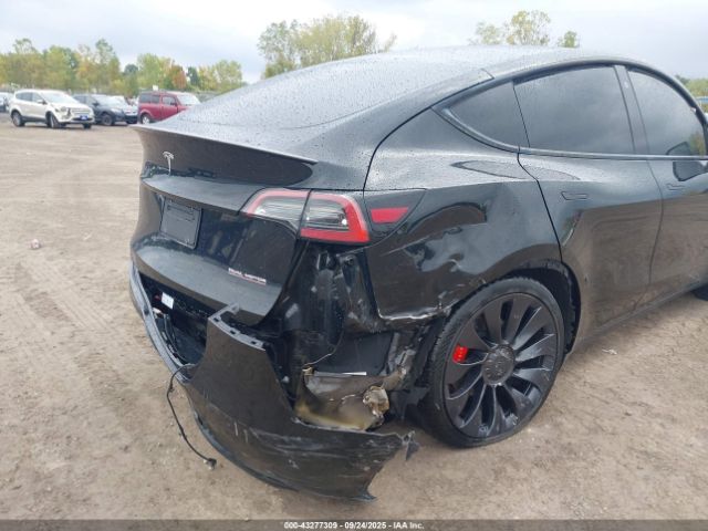 2022 TESLA MODEL Y 7SAYGDEF7NF414651 Photo 5