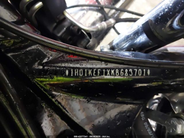 2019 HARLEY-DAVIDSON FLHTK 1HD1KEF1XKB683701 Photo 9