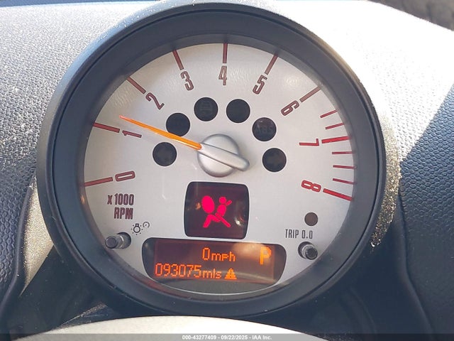 2014 MINI PACEMAN WMWSS7C56EWN72341 Photo 6