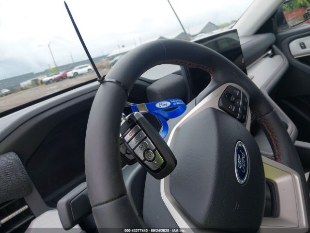 2025 FORD EXPLORER 1FMUK8DH3SGC70470 Photo 10