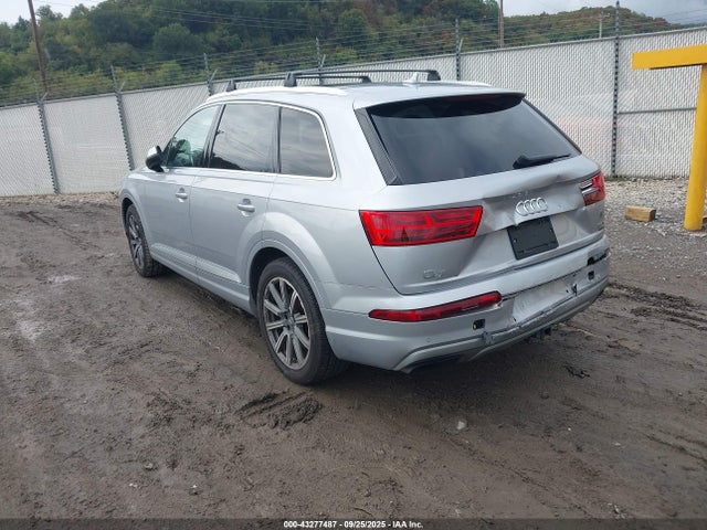 2018 AUDI Q7 WA1VAAF77JD033174 Photo 2