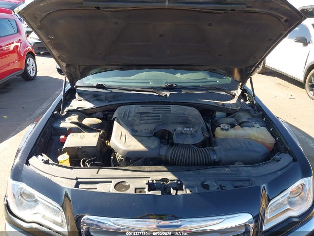 2013 Chrysler 300 Motown მანქანა იყიდება აუქციონზე, vin: 2C3CCAAG9DH588654, აუქციონის ნომერი: 43277504